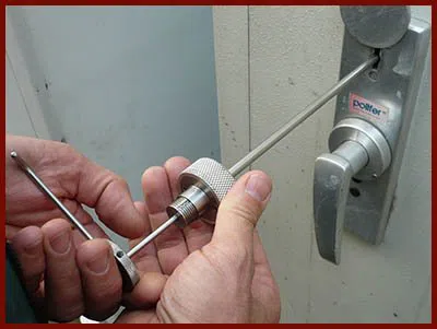 Locksmith Lock Store Bethany, CT 203-263-9181 - 5-lock-opening